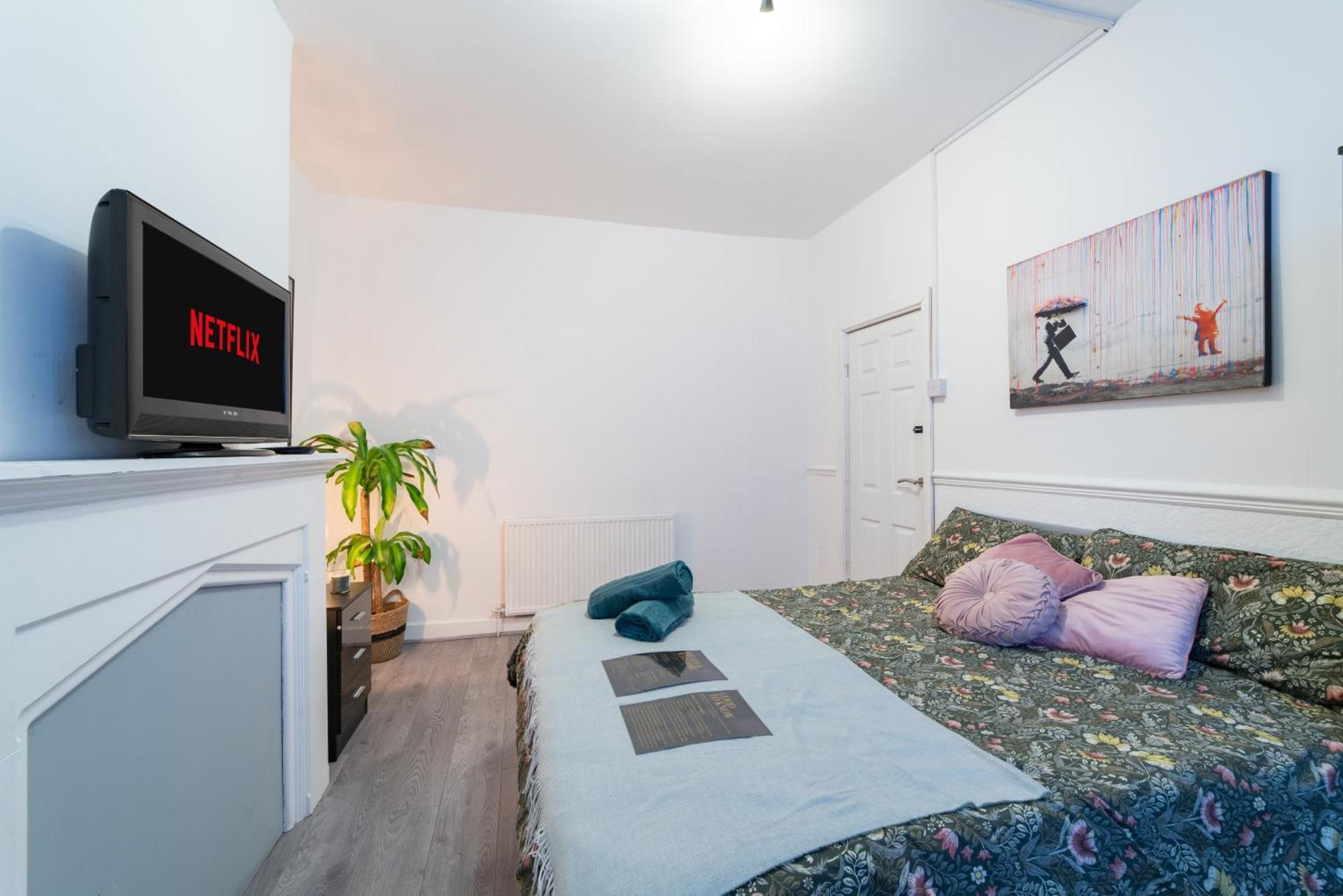 Cozy Rooms In Shared Accommodation Near Anfield Stadium With Parking And Wifi Ливърпул Екстериор снимка