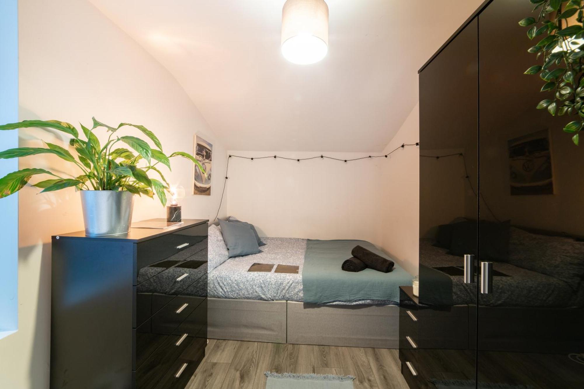 Cozy Rooms In Shared Accommodation Near Anfield Stadium With Parking And Wifi Ливърпул Екстериор снимка